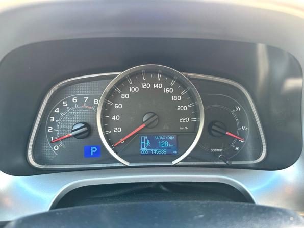 Toyota RAV4 IV (XA40) с пробегом 2015 года, цена 2 045 000 рублей, 145640 км, внедорожник, Автокод Объявления