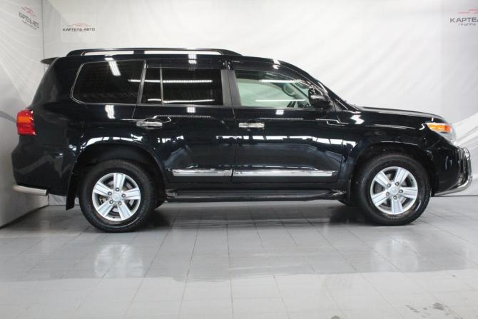 Toyota Land Cruiser 200 Series Рестайлинг 1 с пробегом 2013 года, цена 3 569 000 рублей, 351564 км, внедорожник, Автокод Объявления
