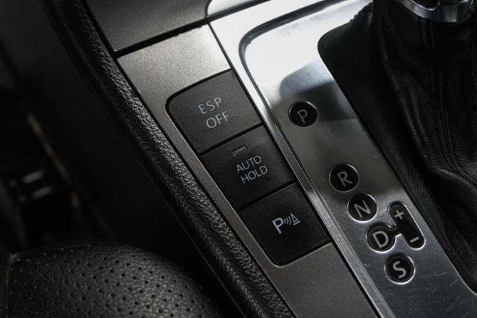 Volkswagen Passat B6 с пробегом 2009 года, цена 799 000 рублей, 218000 км, универсал, Автокод Объявления