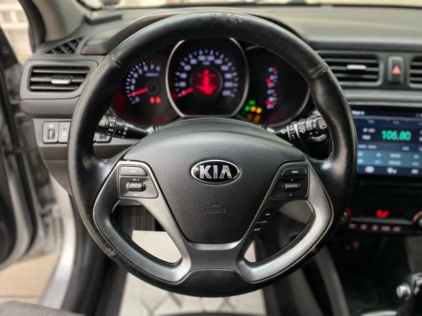 Kia Rio III Рестайлинг с пробегом 2015 года, цена 1 135 000 рублей, 97072 км, хэтчбек, Автокод Объявления
