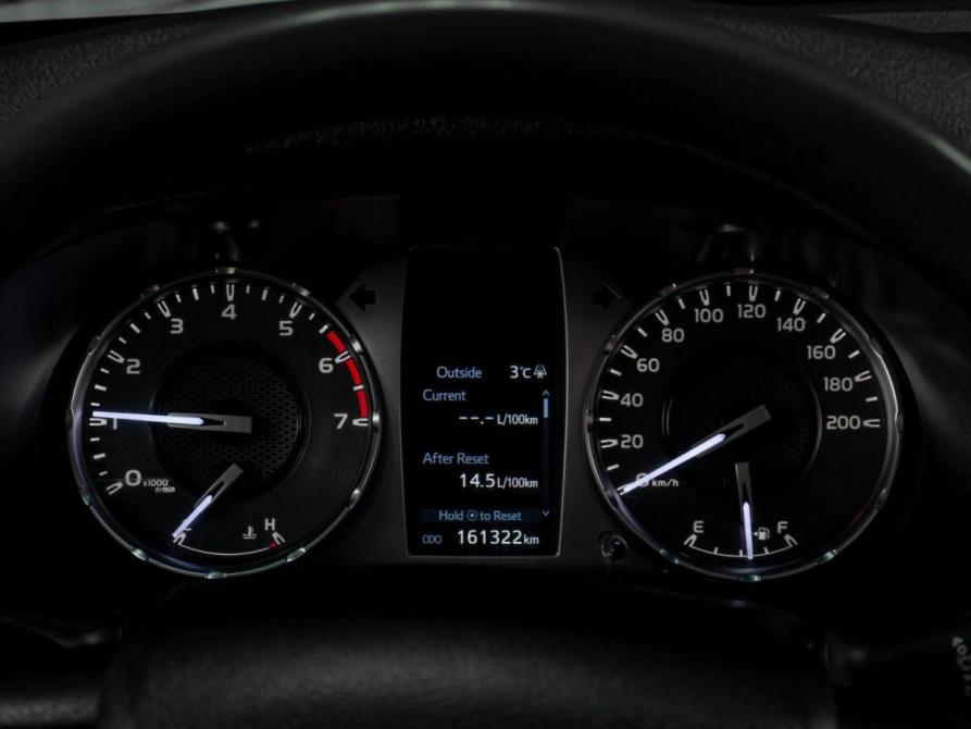 Toyota Hilux VIII Рестайлинг 2 Тюмень  - изображение 12