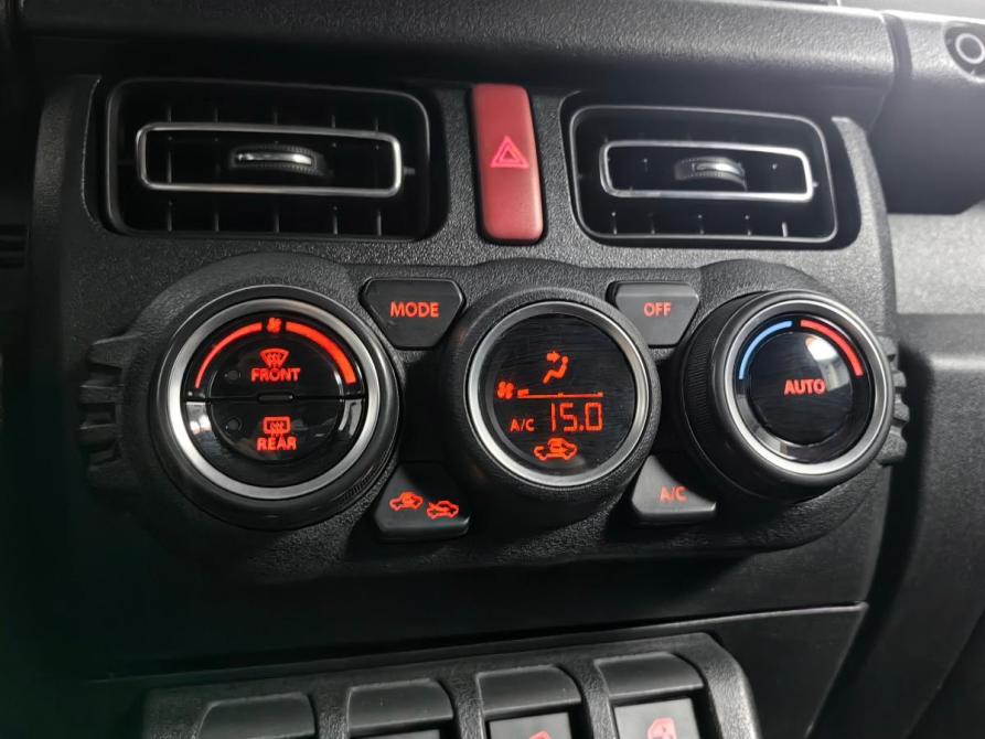 Suzuki Jimny IV Москва  - изображение 18