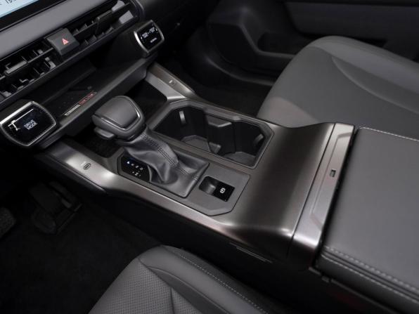 Toyota RAV4 VI (XA60) с пробегом 2026 года, цена 4 500 000 рублей, 50 км, внедорожник, Автокод Объявления