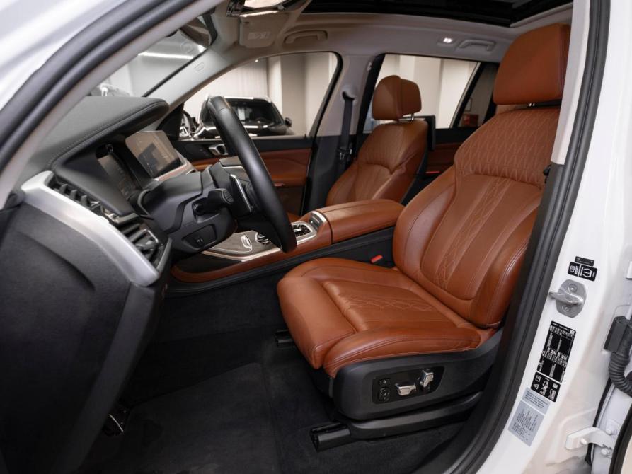 BMW X7 I (G07) Москва  - изображение 9