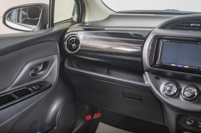 Toyota Vitz III (XP130) Рестайлинг с пробегом 2018 года, цена 1 029 000 рублей, 84000 км, хэтчбек, Автокод Объявления