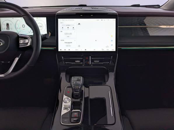GAC Trumpchi M8 II с пробегом 2023 года, цена 4 350 000 рублей, 3939 км, минивэн, Автокод Объявления