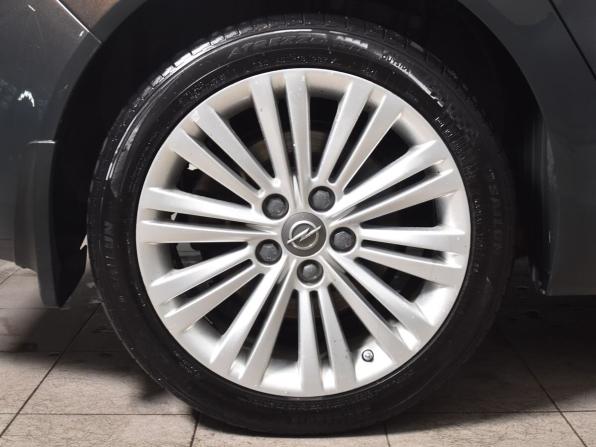 Opel Insignia I Рестайлинг с пробегом 2014 года, цена 989 995 рублей, 213548 км, лифтбек, Автокод Объявления