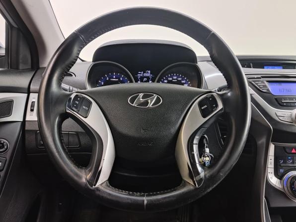 Hyundai Elantra V (MD) с пробегом 2011 года, цена 640 000 рублей, 210502 км, седан, Автокод Объявления