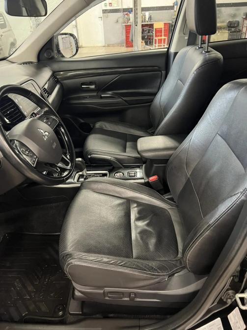 Mitsubishi Outlander III Рестайлинг 2 Санкт-Петербург  - изображение 6