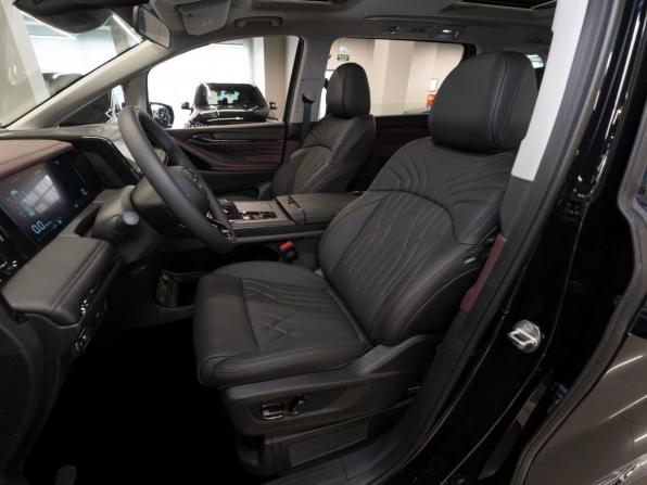 GAC Trumpchi M8 II с пробегом 2026 года, цена 4 850 000 рублей, 20 км, минивэн, Автокод Объявления