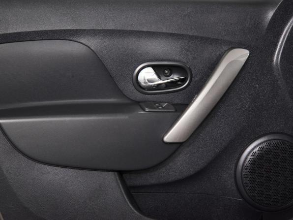 Renault Sandero II Рестайлинг с пробегом 2020 года, цена 1 275 000 рублей, 73000 км, хэтчбек, Автокод Объявления