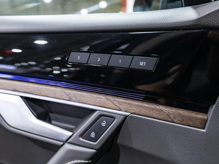 Volkswagen Touareg III Санкт-Петербург  - изображение 21