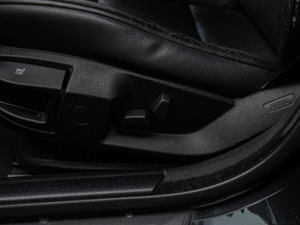 BMW 5 серии VI (F10/F11/F07) с пробегом 2011 года, цена 2 190 000 рублей, 190701 км, седан, Автокод Объявления