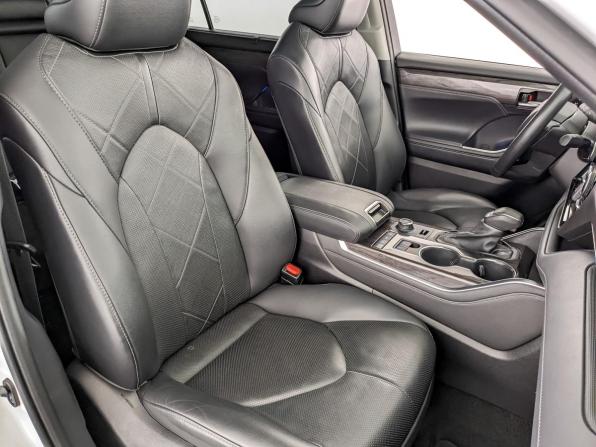 Toyota Highlander IV (XU70) с пробегом 2021 года, цена 4 900 000 рублей, 90600 км, внедорожник, Автокод Объявления