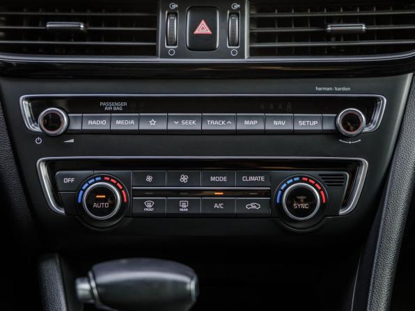 Kia Optima IV Рестайлинг с пробегом 2019 года, цена 1 958 000 рублей, 149505 км, седан, Автокод Объявления