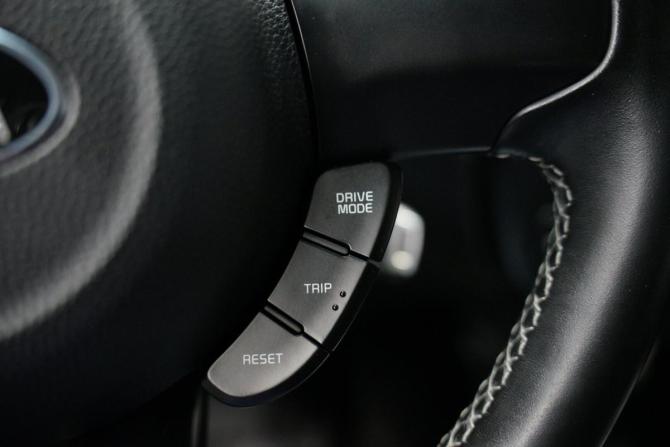 Kia Soul II Рестайлинг с пробегом 2018 года, цена 1 707 000 рублей, 97000 км, хэтчбек, Автокод Объявления