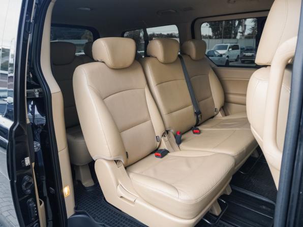 Hyundai H-1 II Рестайлинг 2 с пробегом 2019 года, цена 3 370 000 рублей, 164469 км, минивэн, Автокод Объявления
