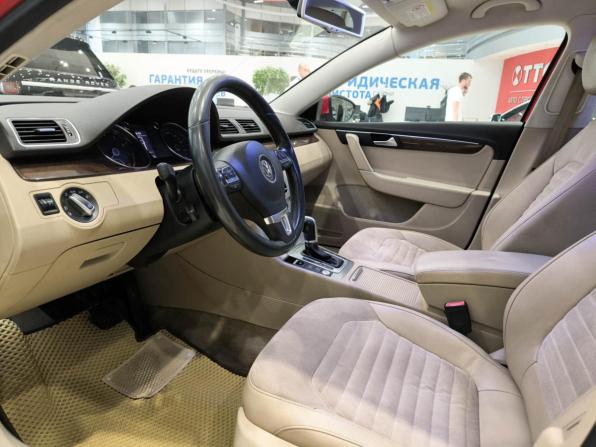 Volkswagen Passat B7 с пробегом 2013 года, цена 1 250 000 рублей, 199554 км, седан, Автокод Объявления