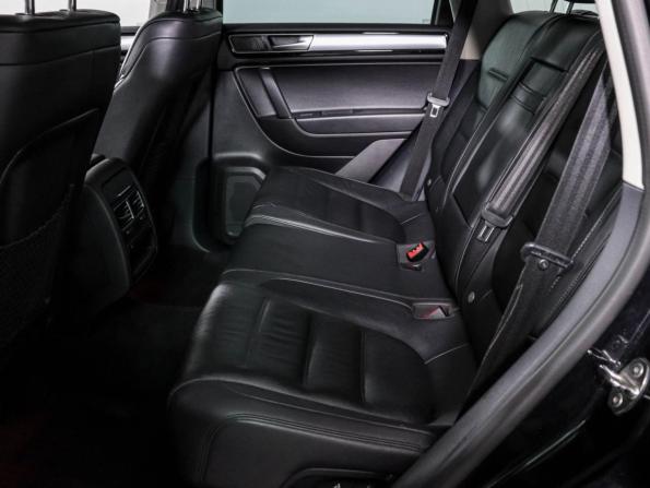 Volkswagen Touareg II Рестайлинг с пробегом 2017 года, цена 4 050 000 рублей, 71150 км, внедорожник, Автокод Объявления