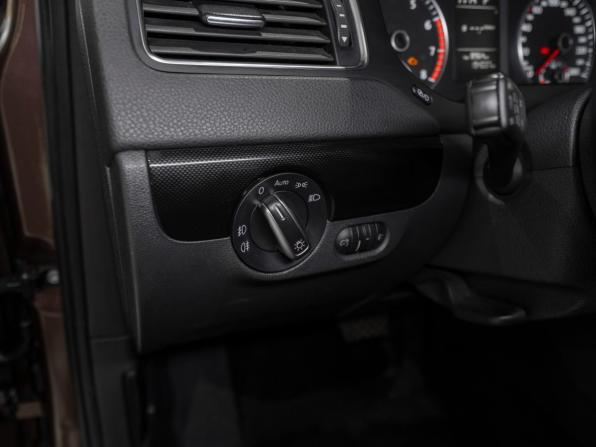 Volkswagen Jetta VI Рестайлинг с пробегом 2014 года, цена 1 130 000 рублей, 193761 км, седан, Автокод Объявления