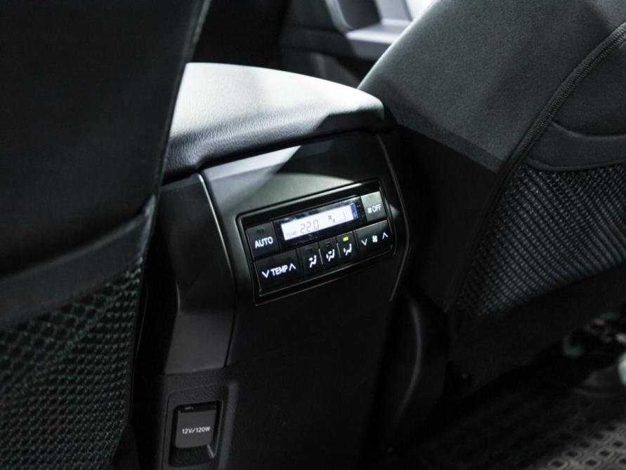 Toyota Land Cruiser Prado 150 Series Рестайлинг 3 Санкт-Петербург  - изображение 17