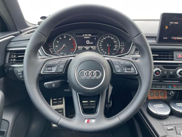 Audi A4 V (B9) с пробегом 2017 года, цена 3 100 000 рублей, 98050 км, седан, Автокод Объявления