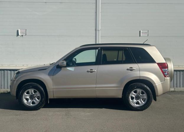 Suzuki Grand Vitara II Рестайлинг с пробегом 2010 года, цена 710 000 рублей, 280500 км, внедорожник, Автокод Объявления