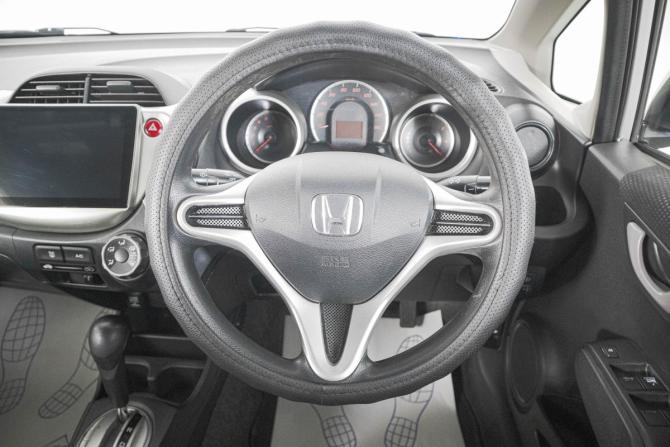 Honda Fit II с пробегом 2013 года, цена 769 000 рублей, 166000 км, хэтчбек, Автокод Объявления