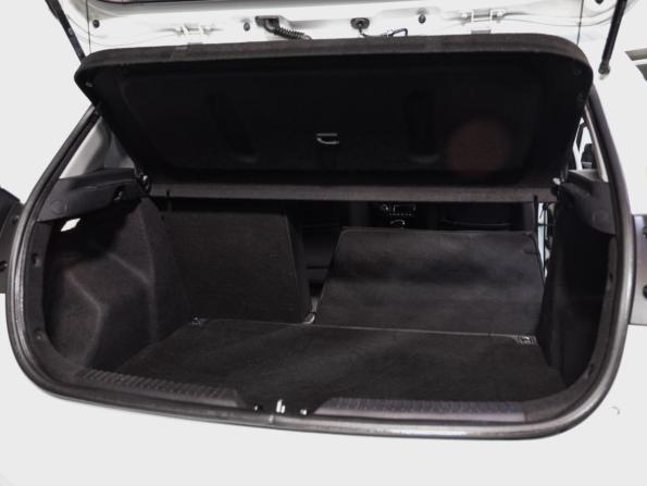 Kia Ceed II с пробегом 2012 года, цена 1 049 000 рублей, 175893 км, хэтчбек, Автокод Объявления