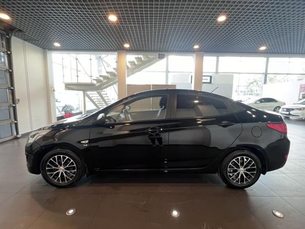 Hyundai Solaris I Рестайлинг с пробегом 2014 года, цена 895 000 рублей, 113810 км, седан, Автокод Объявления