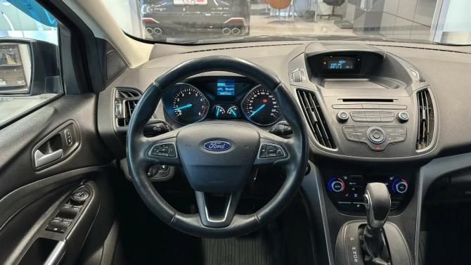 Ford Kuga II Рестайлинг с пробегом 2019 года, цена 1 999 000 рублей, 58112 км, внедорожник, Автокод Объявления