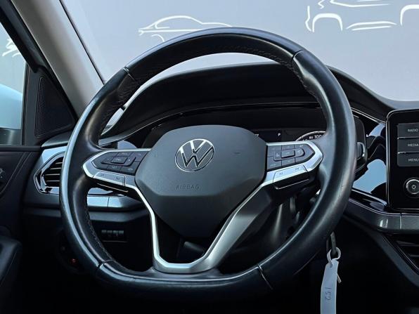 Volkswagen Polo VI с пробегом 2022 года, цена 1 848 700 рублей, 47197 км, лифтбек, Автокод Объявления