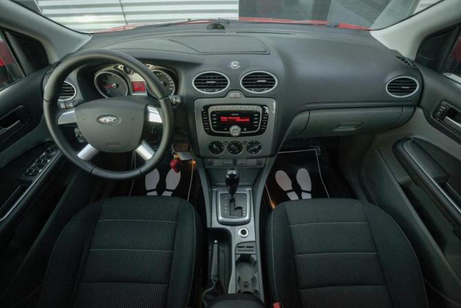 Ford Focus II Рестайлинг с пробегом 2011 года, цена 748 000 рублей, 140000 км, седан, Автокод Объявления