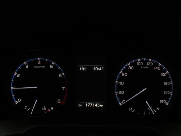 Toyota RAV4 IV (XA40) Рестайлинг с пробегом 2015 года, цена 1 899 000 рублей, 177145 км, внедорожник, Автокод Объявления