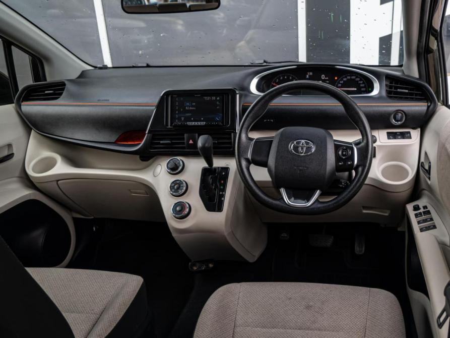 Toyota Sienta II Краснодар  - изображение 6