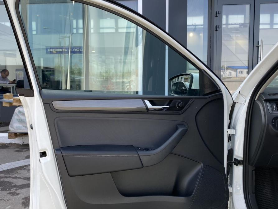Skoda Rapid I Рестайлинг Москва  - изображение 16