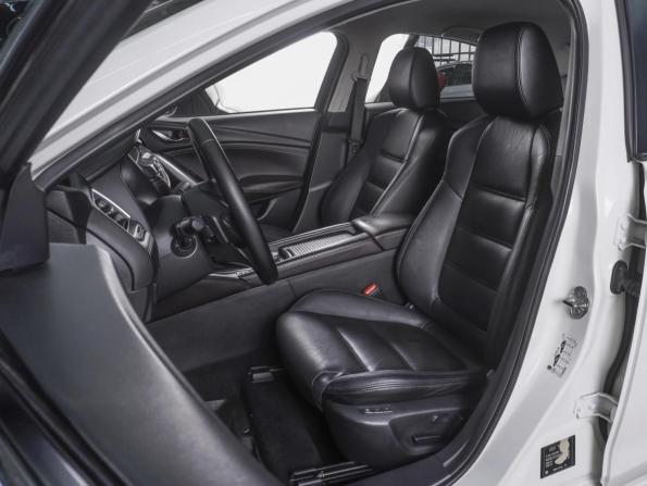 Mazda 6 III (GJ) Рестайлинг с пробегом 2016 года, цена 1 999 000 рублей, 173973 км, седан, Автокод Объявления
