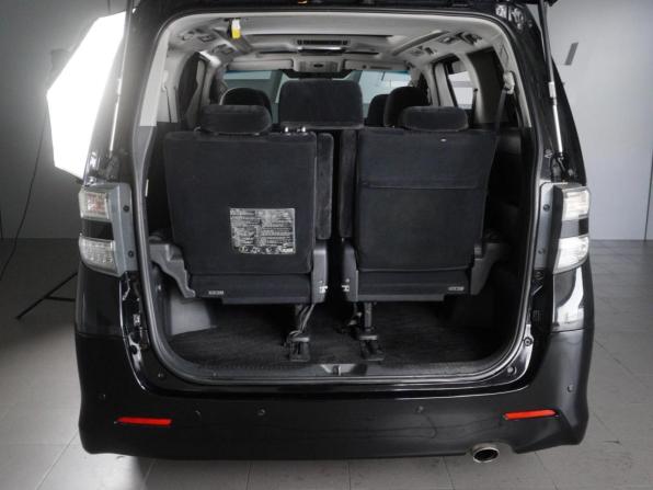 Toyota Vellfire I с пробегом 2010 года, цена 2 120 000 рублей, 270777 км, минивэн, Автокод Объявления