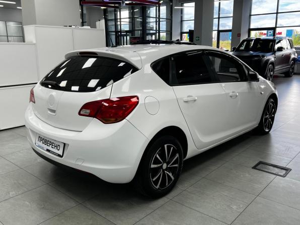 Opel Astra J с пробегом 2012 года, цена 750 000 рублей, 131956 км, хэтчбек, Автокод Объявления
