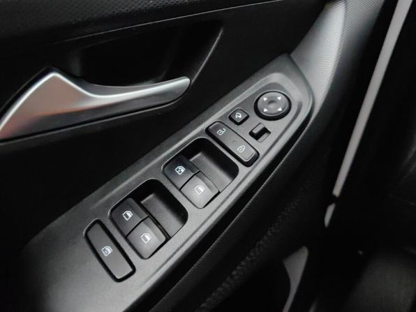 Hyundai Creta II с пробегом 2022 года, цена 2 148 000 рублей, 65000 км, внедорожник, Автокод Объявления