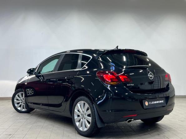 Opel Astra J с пробегом 2010 года, цена 799 000 рублей, 132710 км, хэтчбек, Автокод Объявления