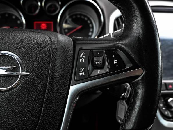 Opel Astra J Рестайлинг с пробегом 2013 года, цена 1 064 000 рублей, 190646 км, хэтчбек, Автокод Объявления