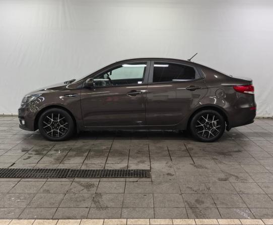Kia Rio III Рестайлинг с пробегом 2016 года, цена 950 000 рублей, 147000 км, седан, Автокод Объявления