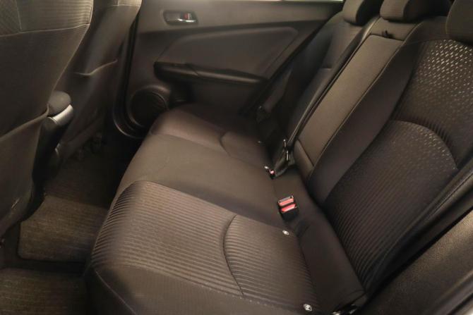 Toyota Prius IV (XW50) с пробегом 2017 года, цена 1 479 000 рублей, 185000 км, лифтбек, Автокод Объявления
