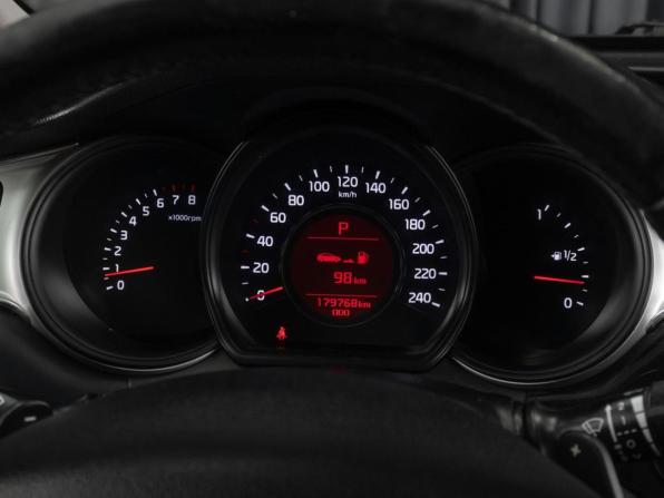 Kia Ceed II Рестайлинг с пробегом 2017 года, цена 1 419 000 рублей, 179768 км, универсал, Автокод Объявления