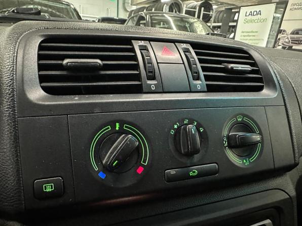 Skoda Fabia II Рестайлинг с пробегом 2013 года, цена 580 000 рублей, 168345 км, хэтчбек, Автокод Объявления