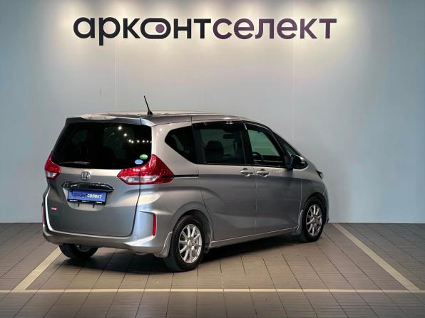Honda Freed II с пробегом 2016 года, цена 1 447 000 рублей, 155000 км, компактвэн, Автокод Объявления