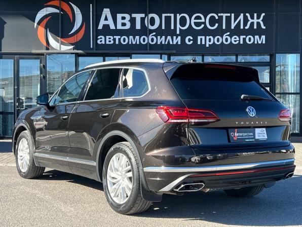 Volkswagen Touareg III с пробегом 2018 года, цена 4 700 000 рублей, 236000 км, внедорожник, Автокод Объявления