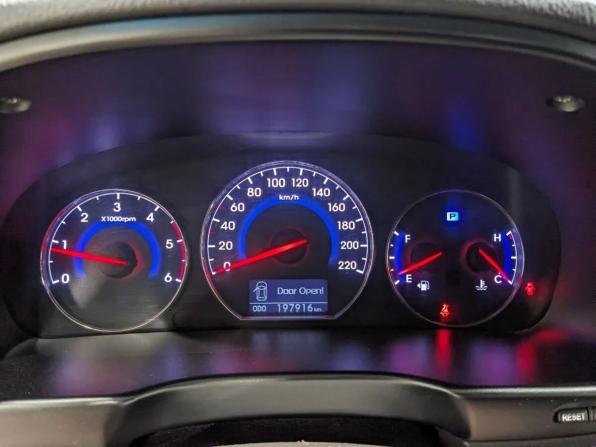 Hyundai Santa Fe II Рестайлинг с пробегом 2011 года, цена 1 199 000 рублей, 197916 км, внедорожник, Автокод Объявления