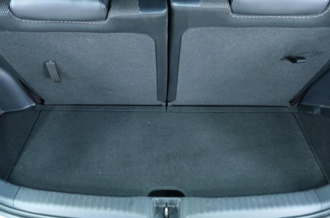 Toyota Wish II Рестайлинг с пробегом 2014 года, цена 1 689 000 рублей, 150000 км, минивэн, Автокод Объявления
